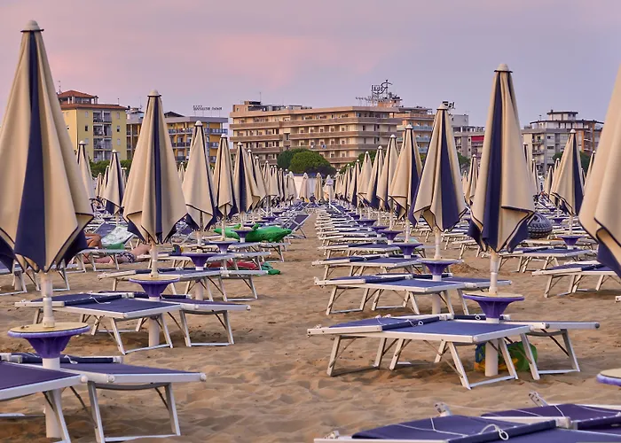 Διαμέρισμα Sunny Terrace And Modern Comforts By The Pool